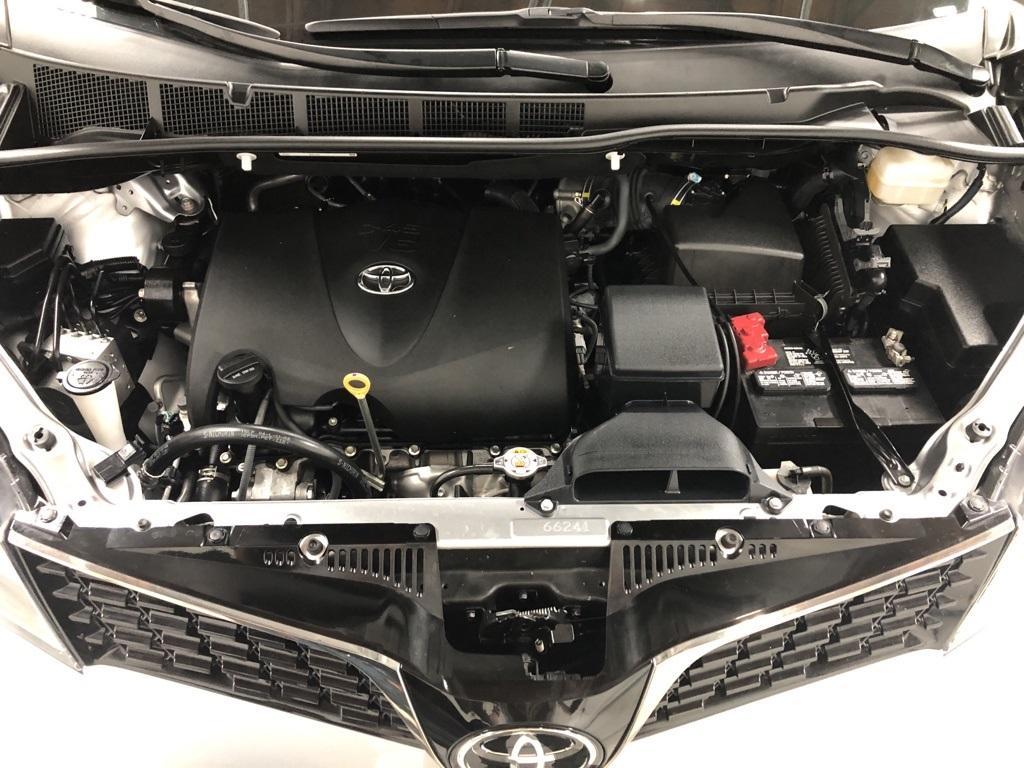 28947-toyota-sienna-2018-5328 28947-toyota-sienna-2018-5328