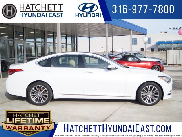 3293-hyundai-genesis-2015-b1402a65