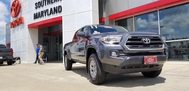 6892-toyota-tacoma-2017-