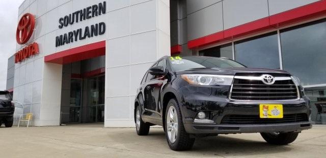 8222-toyota-highlander-2014-
