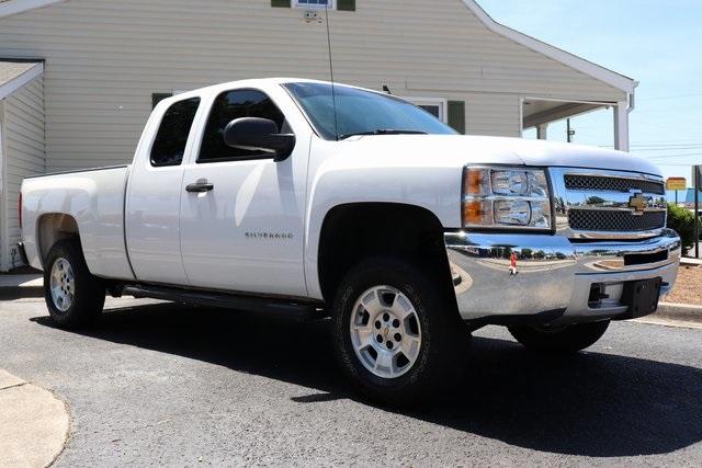 1123-chevrolet-silverado1500-2013-cc10753