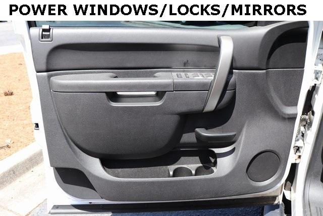 1126-chevrolet-silverado1500-2013-cc10753