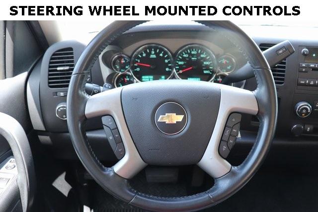 1129-chevrolet-silverado1500-2013-cc10753