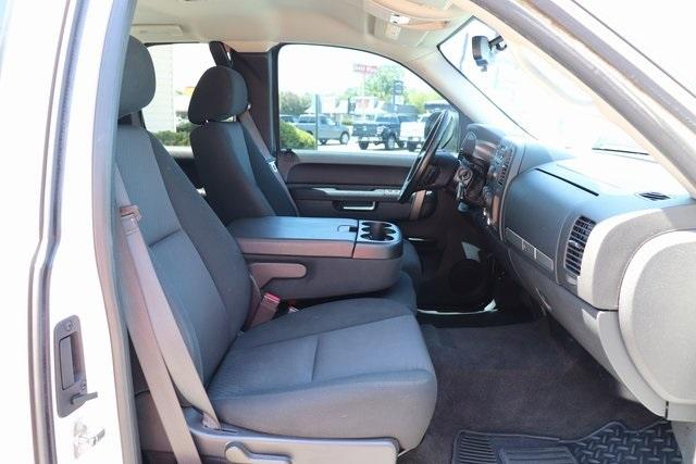 1141-chevrolet-silverado1500-2013-cc10753