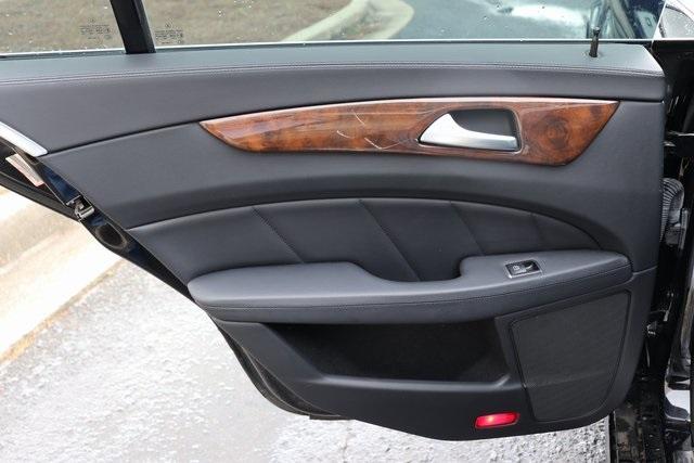 1212-mercedes-benz-cls-2014-cls550c