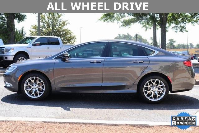 1381-chrysler-200-2015-uffs41