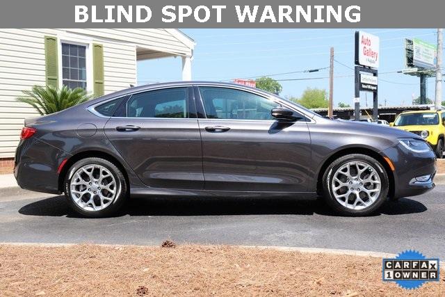 1385-chrysler-200-2015-uffs41