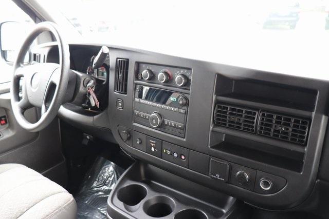 1447-chevrolet-express3500-2015-cg33706