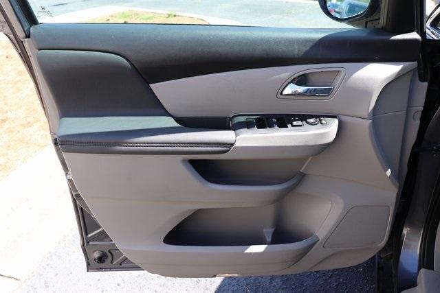 1462-honda-odyssey-2015-rl5h6fjw