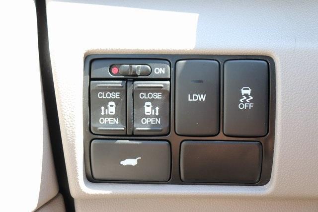 1481-honda-odyssey-2015-rl5h6fjw