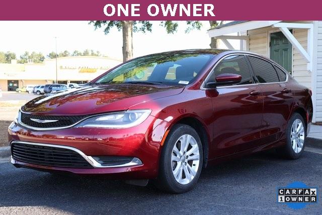 1604-chrysler-200-2016-ufch41