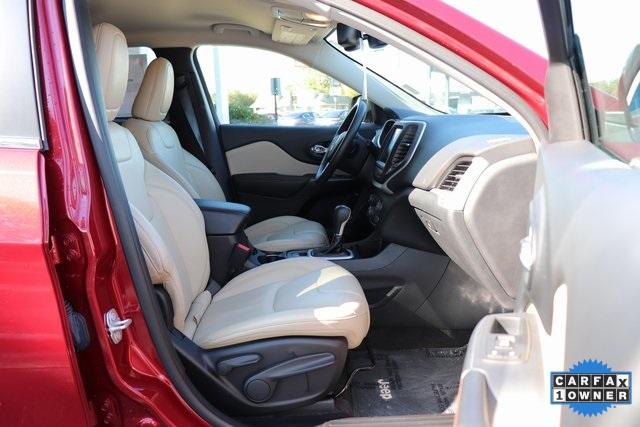 1709-jeep-cherokee-2016-kltp74