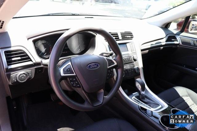 1727-ford-fusion-2016-p0h