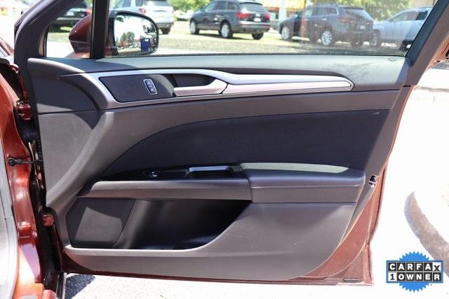 1743-ford-fusion-2016-p0h