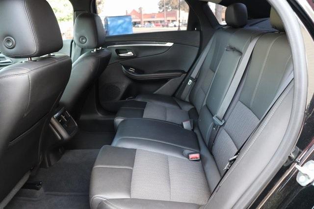 1810-chevrolet-impala-2017-1gy69