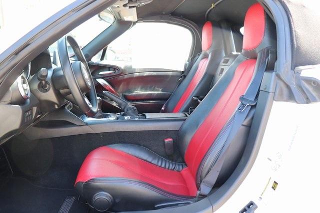 1833-fiat-124spider-2017-bafh27