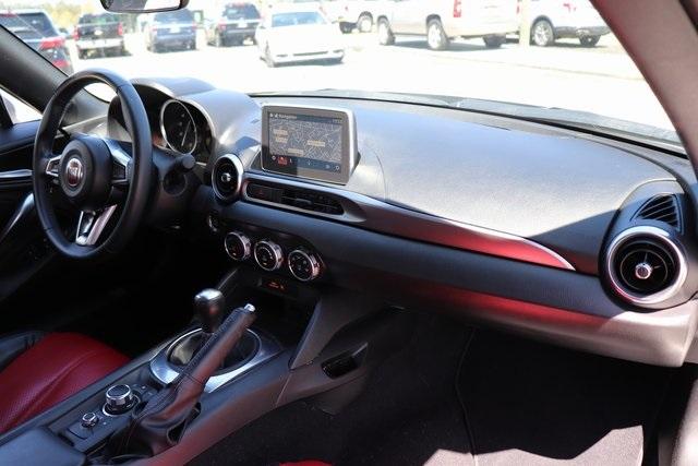 1850-fiat-124spider-2017-bafh27