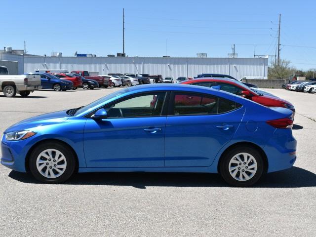 2130-hyundai-elantra-2017-47402f45