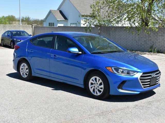 2132-hyundai-elantra-2017-47402f45