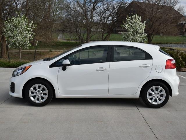 2150-kia-rio-2016-31522