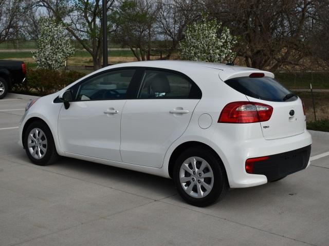 2151-kia-rio-2016-31522