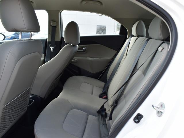 2156-kia-rio-2016-31522