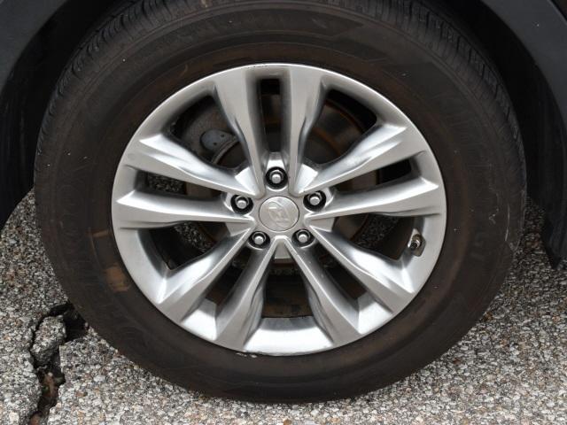 2200-hyundai-santafesport-2017-63442a45
