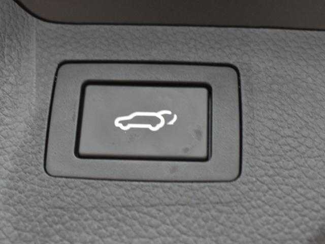 2202-hyundai-santafesport-2017-63442a45