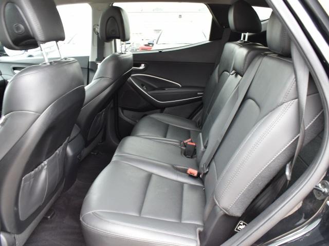 2204-hyundai-santafesport-2017-63442a45
