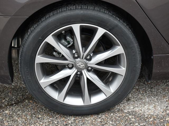 2242-hyundai-azera-2016-73422f65