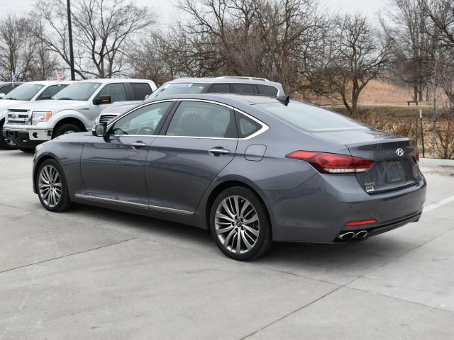 2260-hyundai-genesis-2015-b1442r85