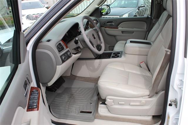 22779-gmc-yukon-2012-tk10706