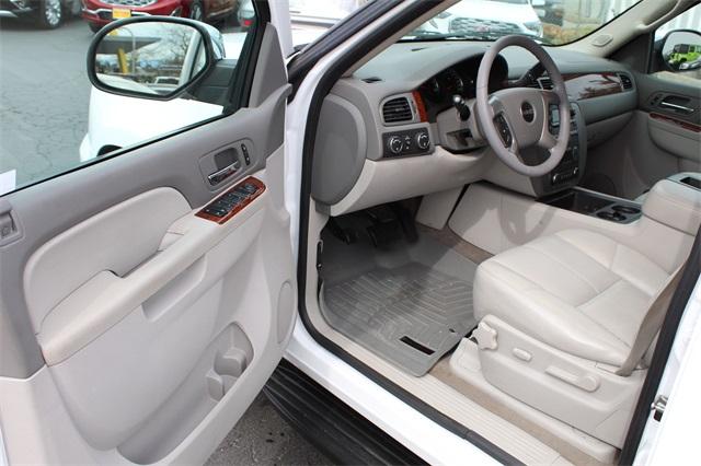 22783-gmc-yukon-2012-tk10706