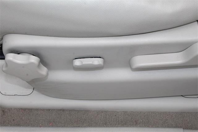 22786-gmc-yukon-2012-tk10706