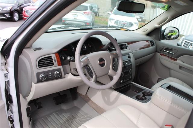 22787-gmc-yukon-2012-tk10706
