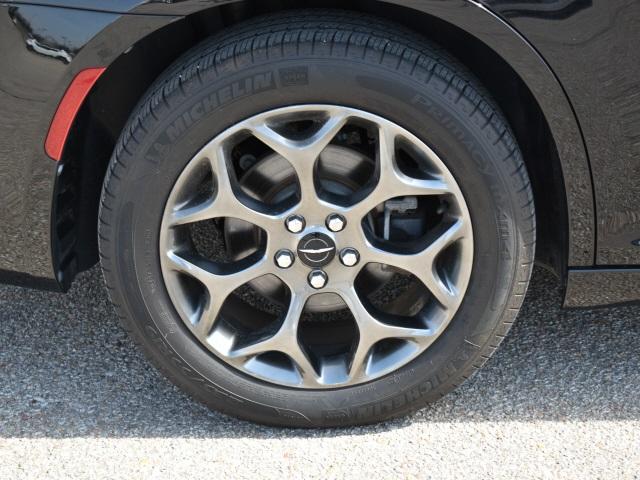 2282-chrysler-300-2016-lxfl48