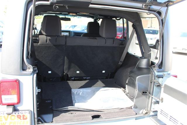 22838-jeep-wrangler-2014-jkjp74