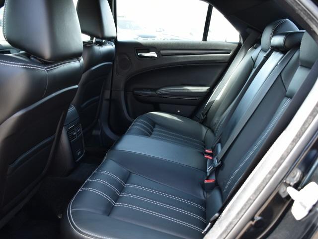 2284-chrysler-300-2016-lxfl48