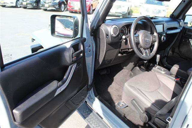 22844-jeep-wrangler-2014-jkjp74
