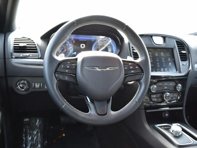 2285-chrysler-300-2016-lxfl48