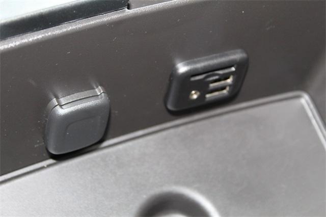 22949-chevrolet-silverado1500-2015-ck15743