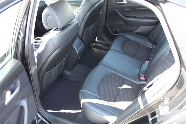 22962-hyundai-sonata-2015-28442f4p