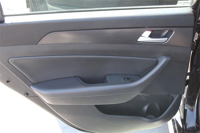 22964-hyundai-sonata-2015-28442f4p
