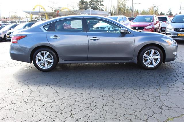 22984-nissan-altima-2015-13215