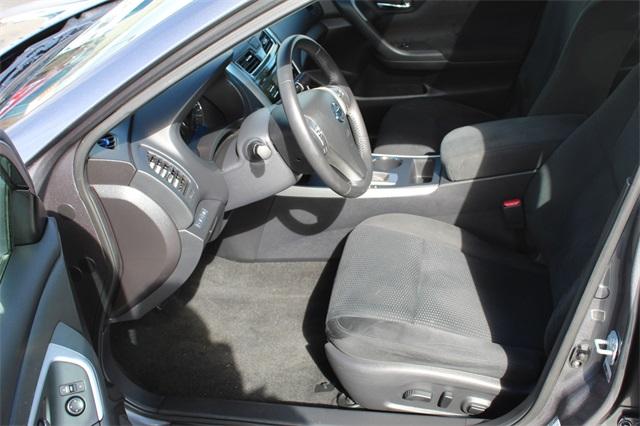 22992-nissan-altima-2015-13215