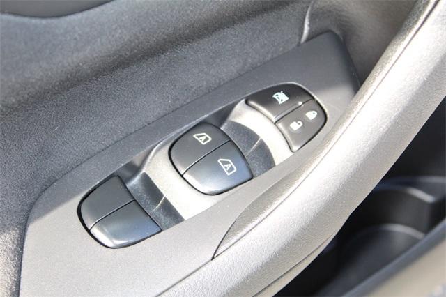 22994-nissan-altima-2015-13215