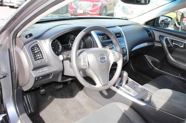 22996-nissan-altima-2015-13215