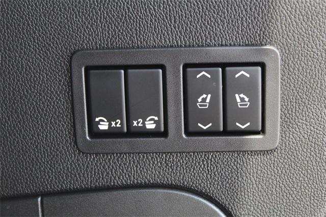 23051-chevrolet-tahoe-2016-ck15706