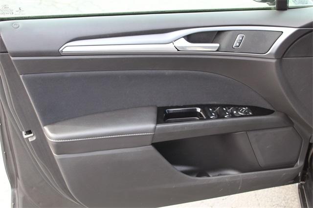 23117-ford-fusion-2016-p0h