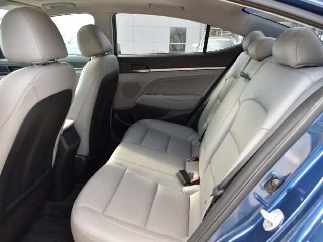 2315-hyundai-elantra-2017-47452f45